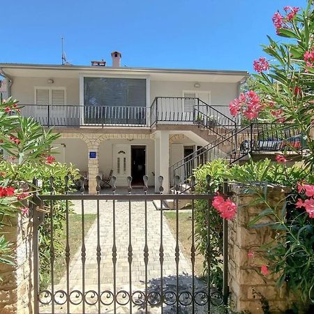 Appartamento Ena Novigrad Istria Esterno foto