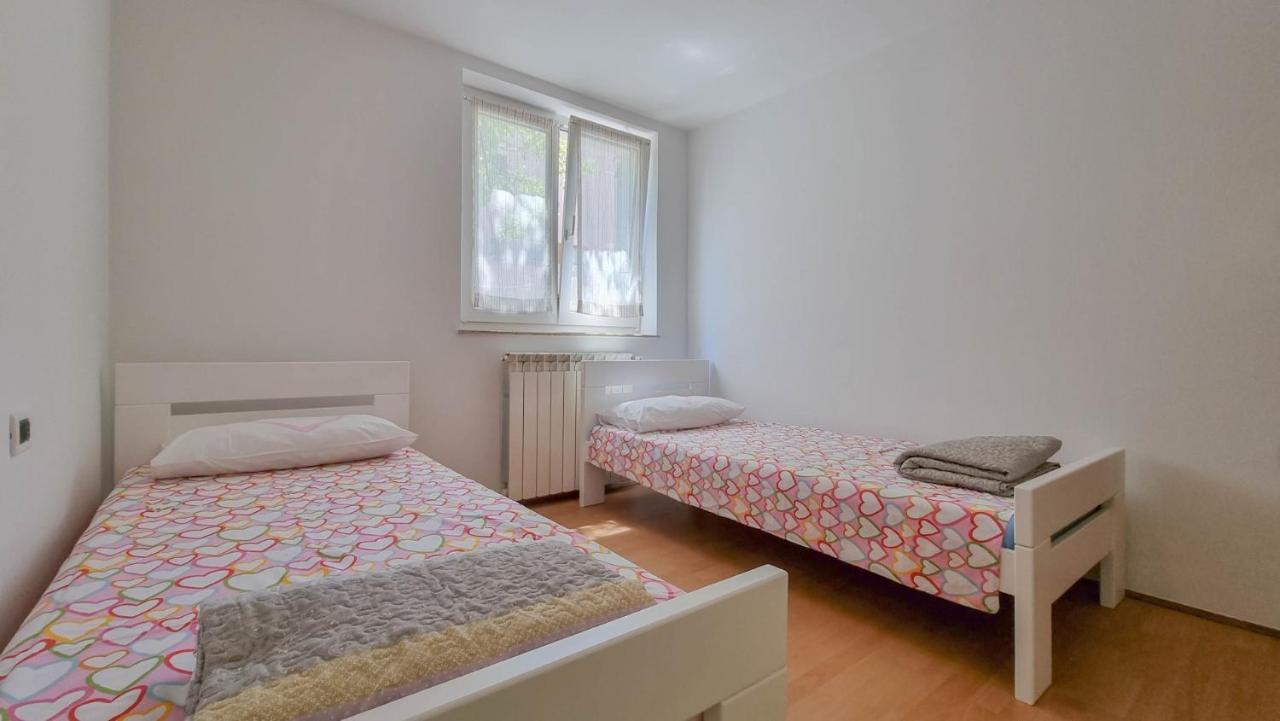 Appartamento Ena Novigrad Istria Esterno foto
