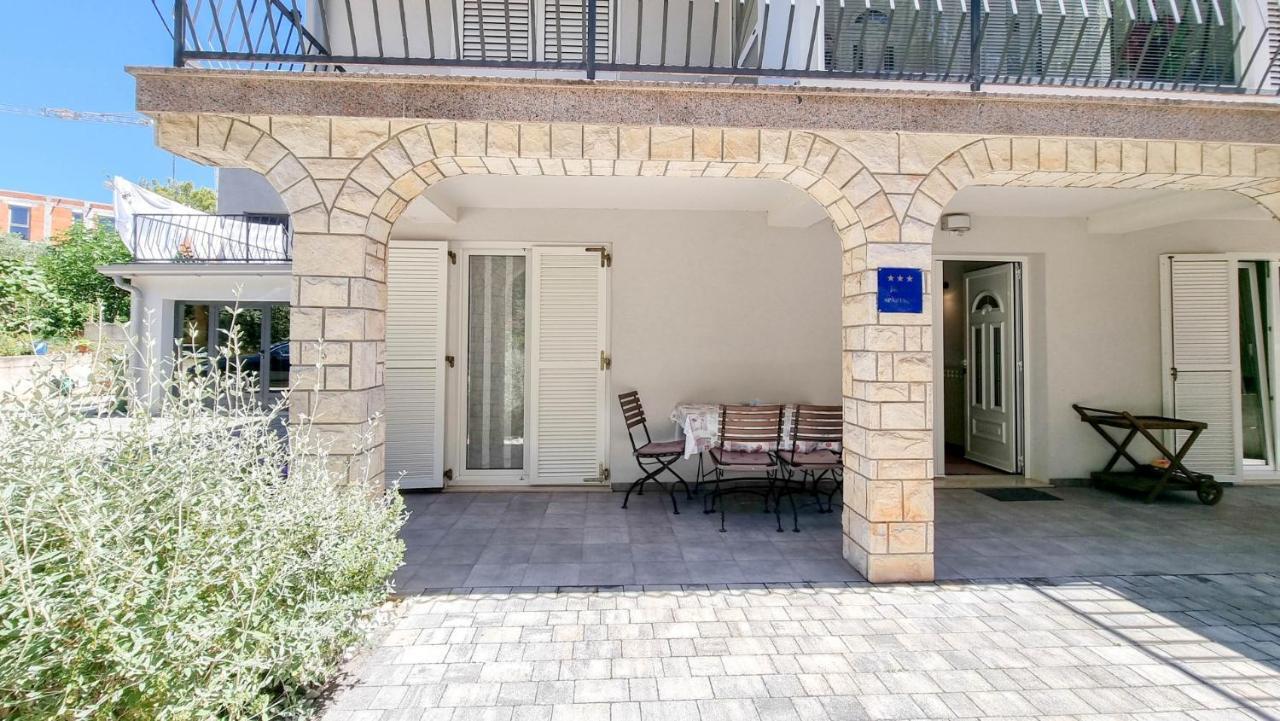 Appartamento Ena Novigrad Istria Esterno foto