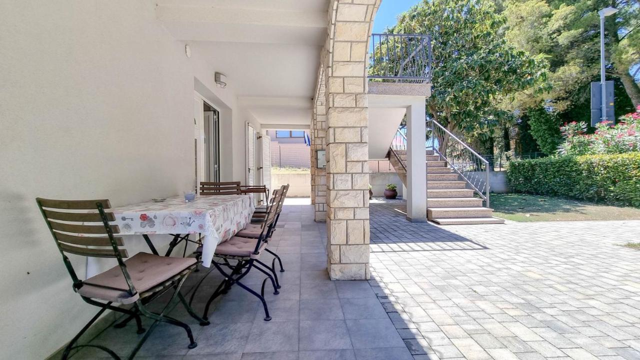 Appartamento Ena Novigrad Istria Esterno foto